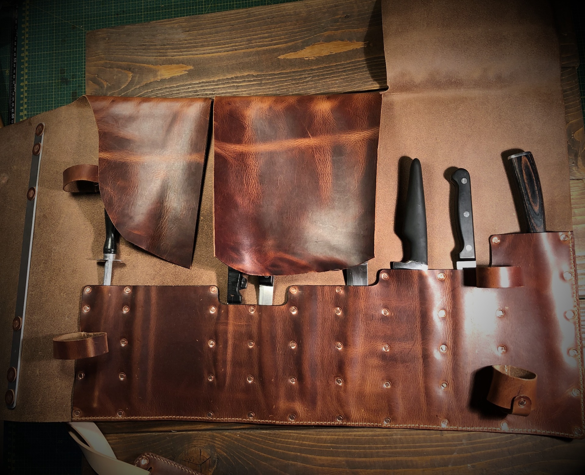 Knife Roll Rusticolus Leather